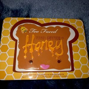 TOO FACED Peanut Butter and Honey palette